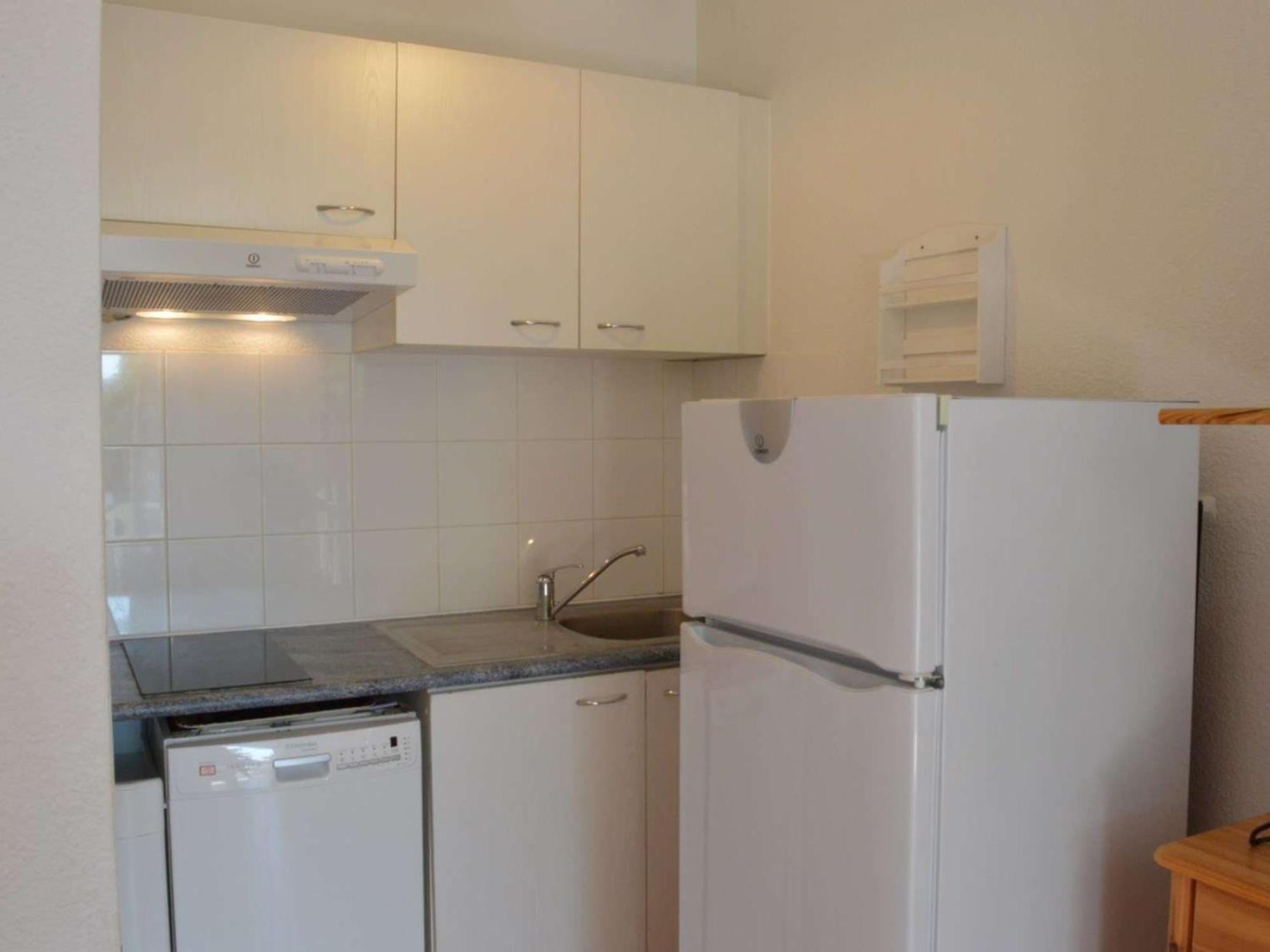 Pavillon A Narbonne Plage, 6 Couchages, Terrasse, A 300M De La Plage, Parking, Menage Inclus - Fr-1-229B-24 Kültér fotó